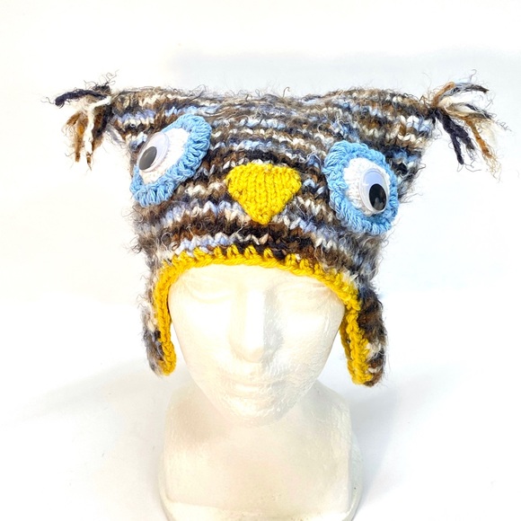 NWT Hand Knit Hoot Owl Childs Soft Beanie Hat with Googly Eyes Size 5-10 Years - Picture 10 of 10